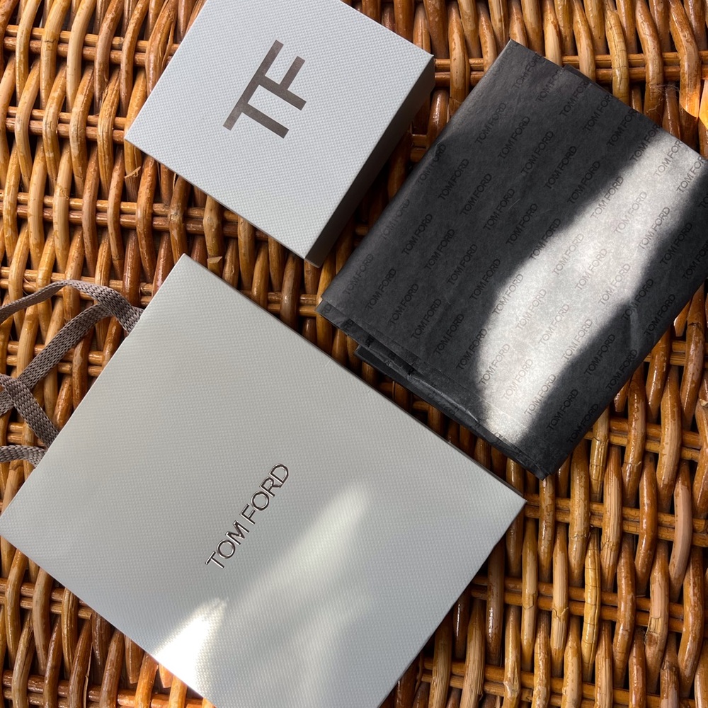 TOM FORD PACKAGING